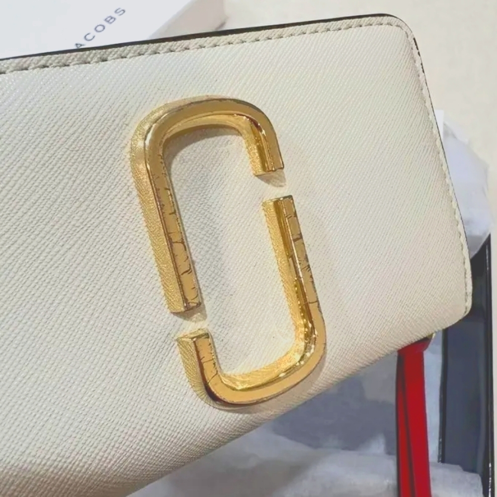 Marc Jacobs Snapshot Bifold Wallet – White/Red/Navy – EUC - Picture 3 of 8